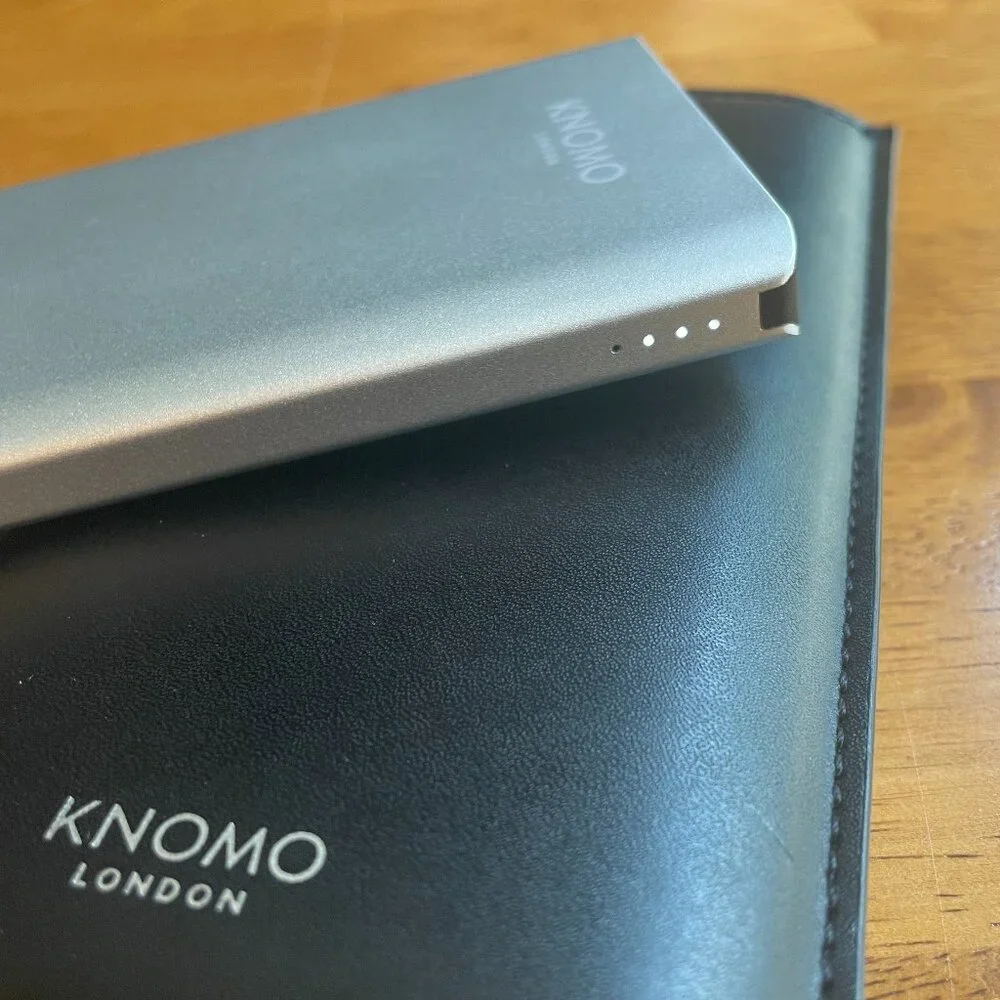 KNOMO London 10,000 mAh portable battery power pack with case
